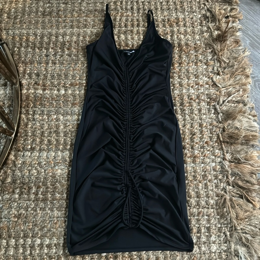 Fashion nova black body con dress S